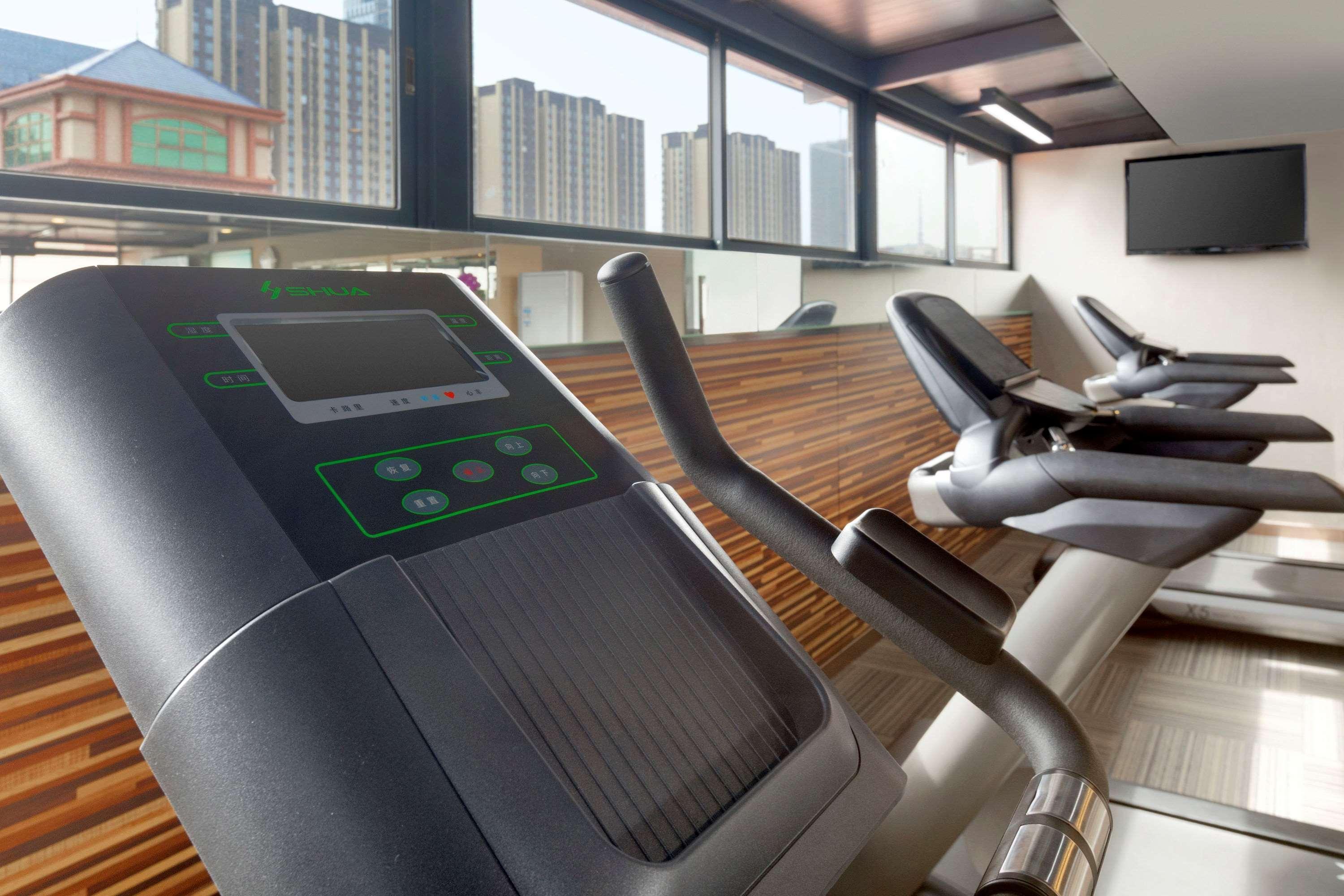 Ramada Foshan Hotel Bagian luar foto