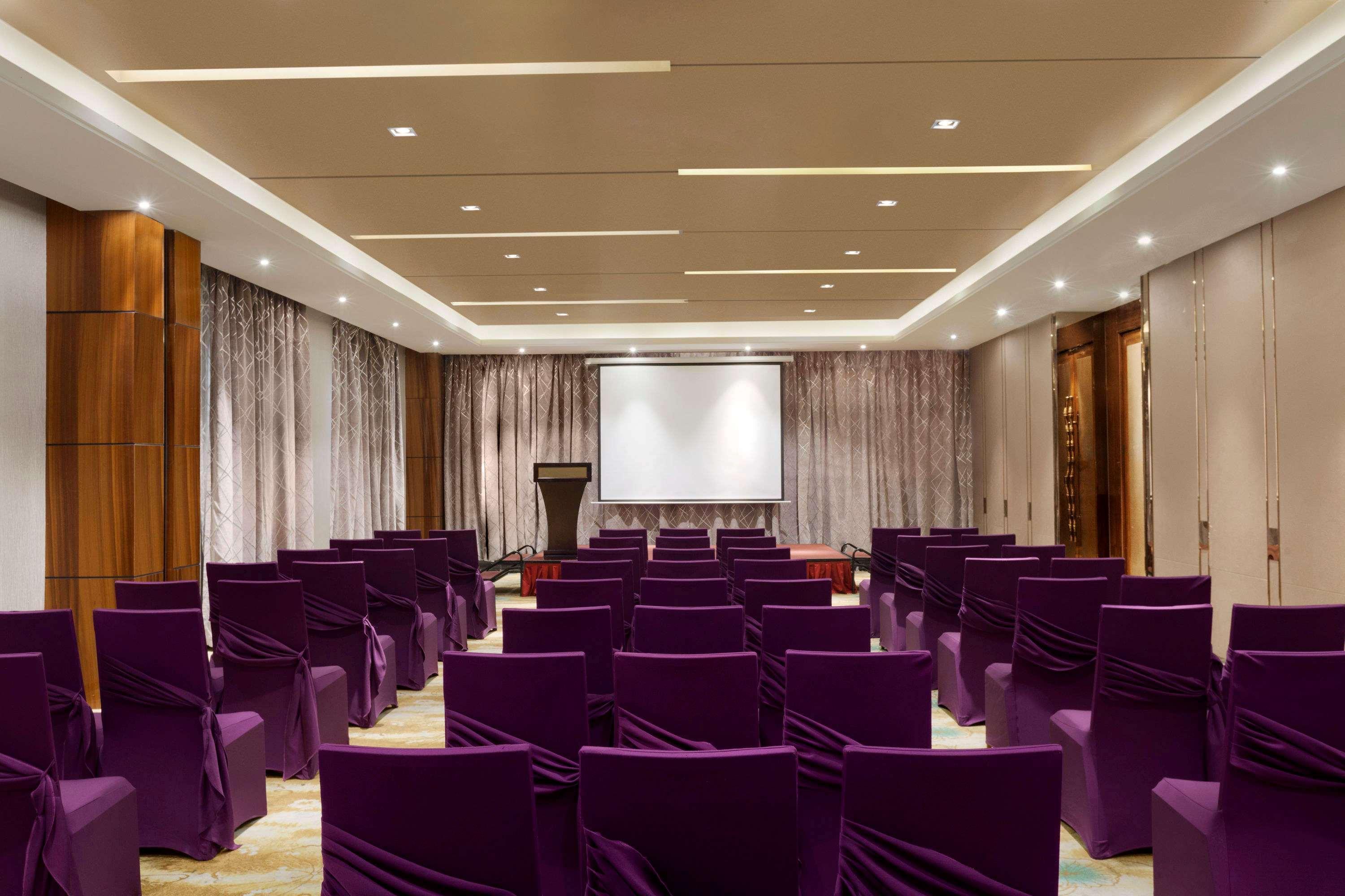 Ramada Foshan Hotel Bagian luar foto