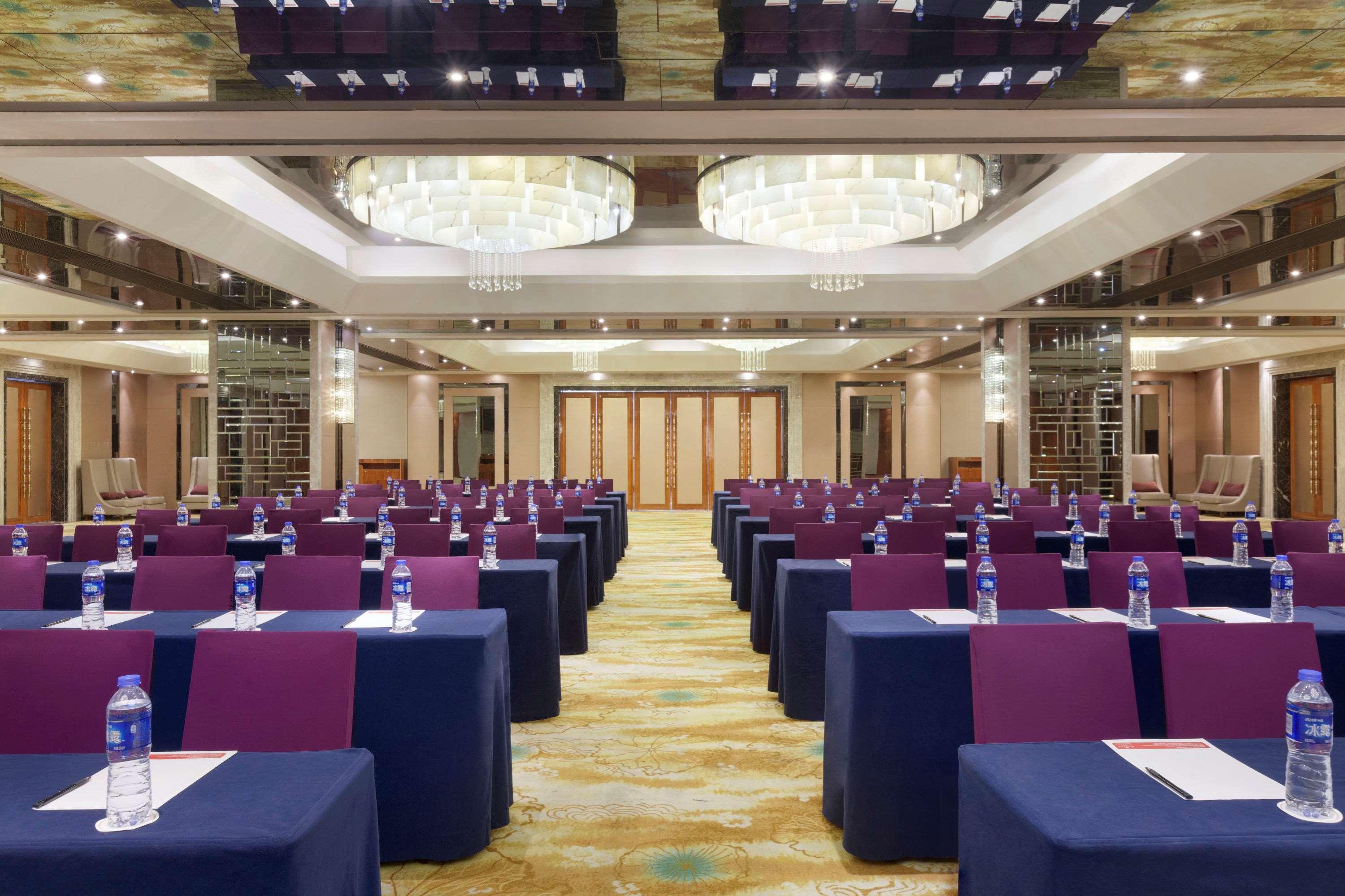 Ramada Foshan Hotel Bagian luar foto