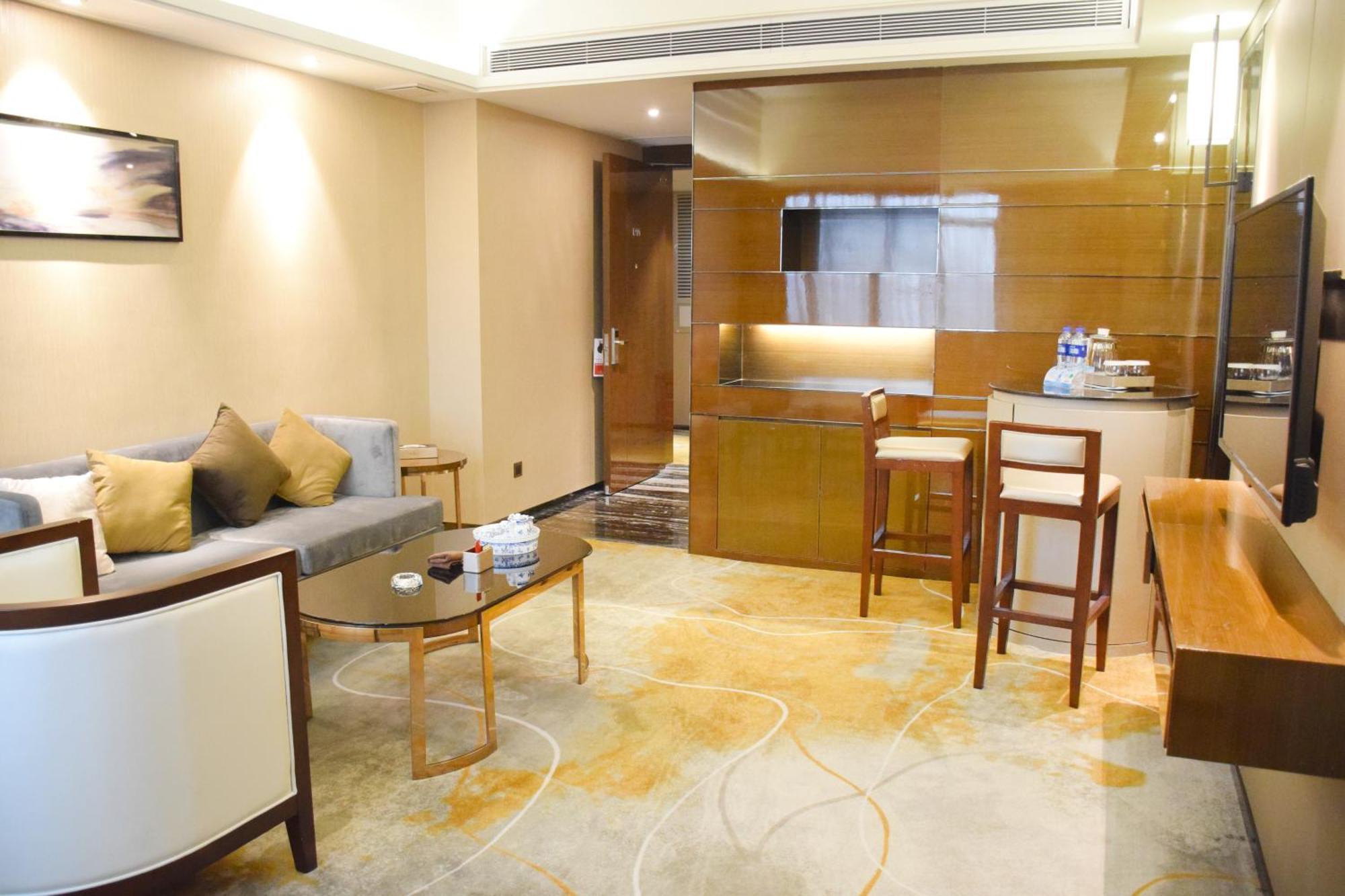 Ramada Foshan Hotel Bagian luar foto