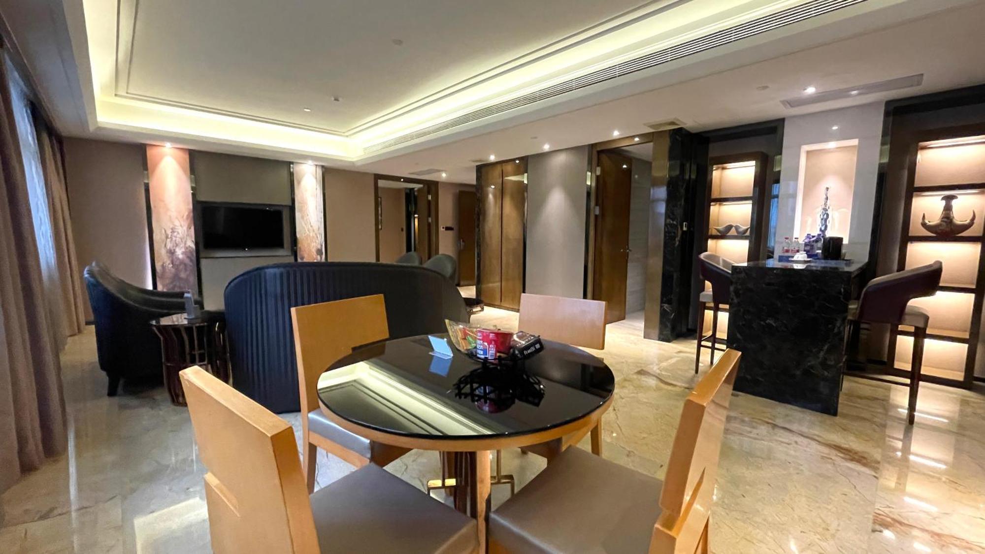 Ramada Foshan Hotel Bagian luar foto
